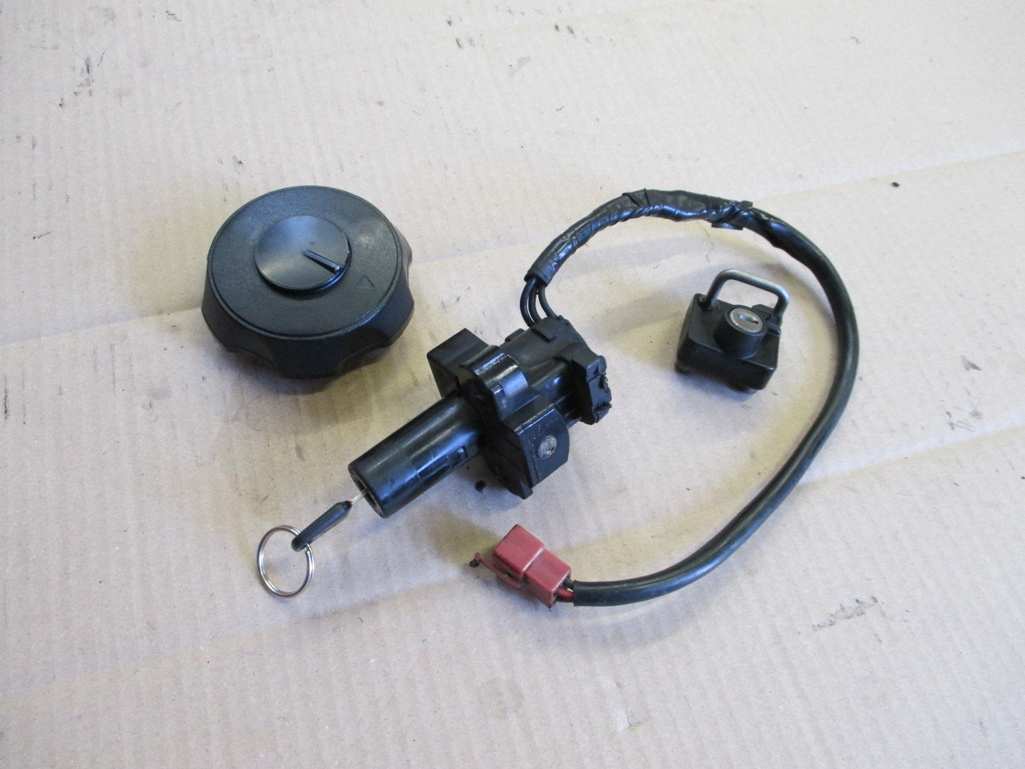Nieman + bouchon + serrure de casque pour Honda 600 Transalp - PD06 - PD10