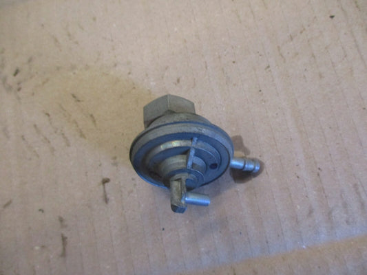 Robinet essence pour Honda 125 CBR - JC34