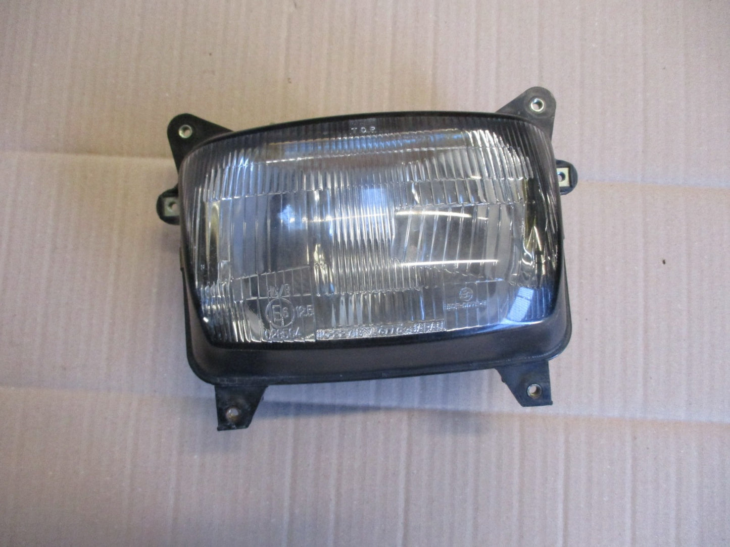 Phare pour Honda 650 NX Dominator - RD08A