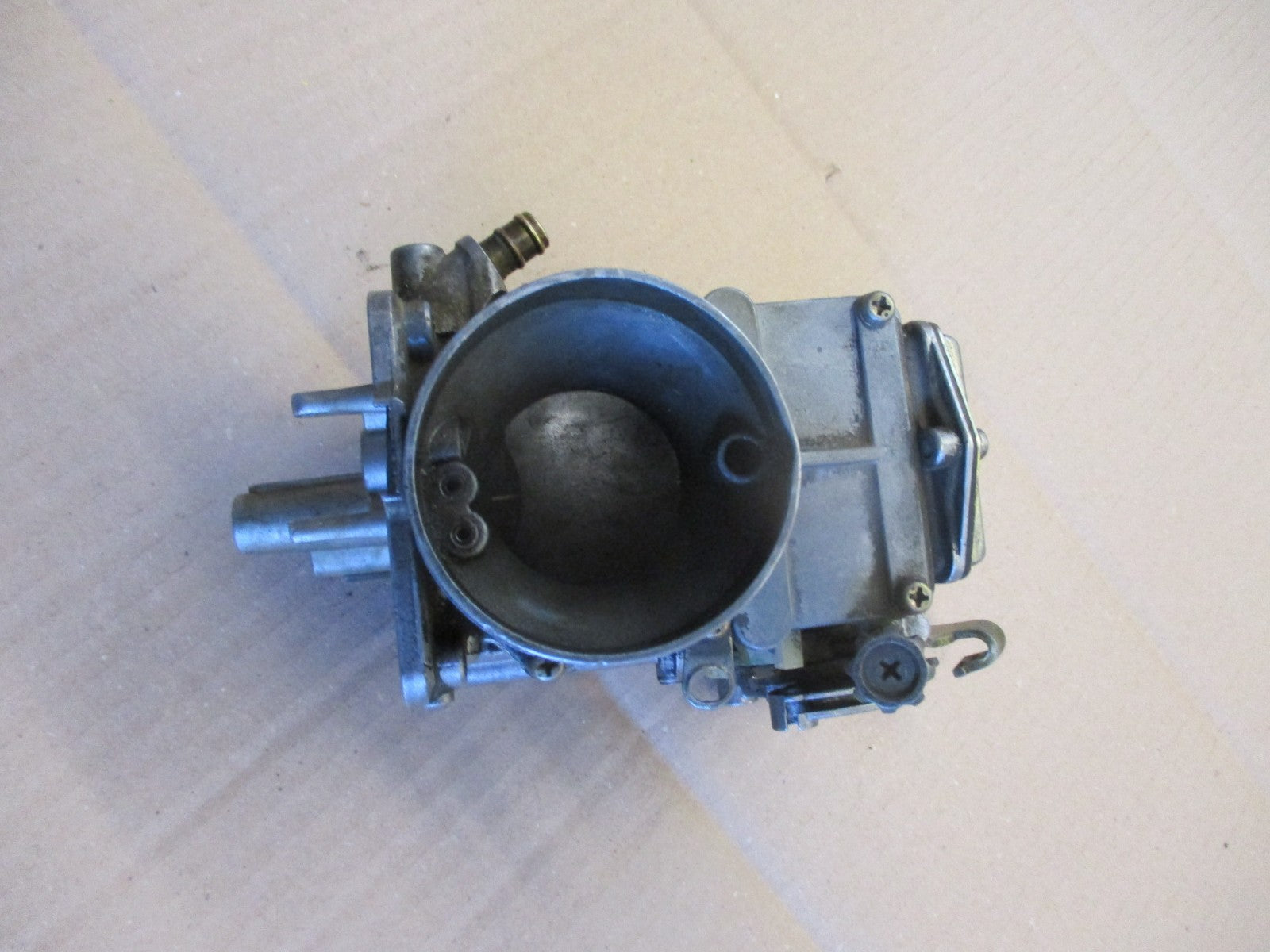 Corps de carburateur pour Suzuki 600 DR - 650 DR - SN41A - SP41A