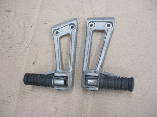Cales pieds arrière pour Yamaha 125 TDR modèle 3XD