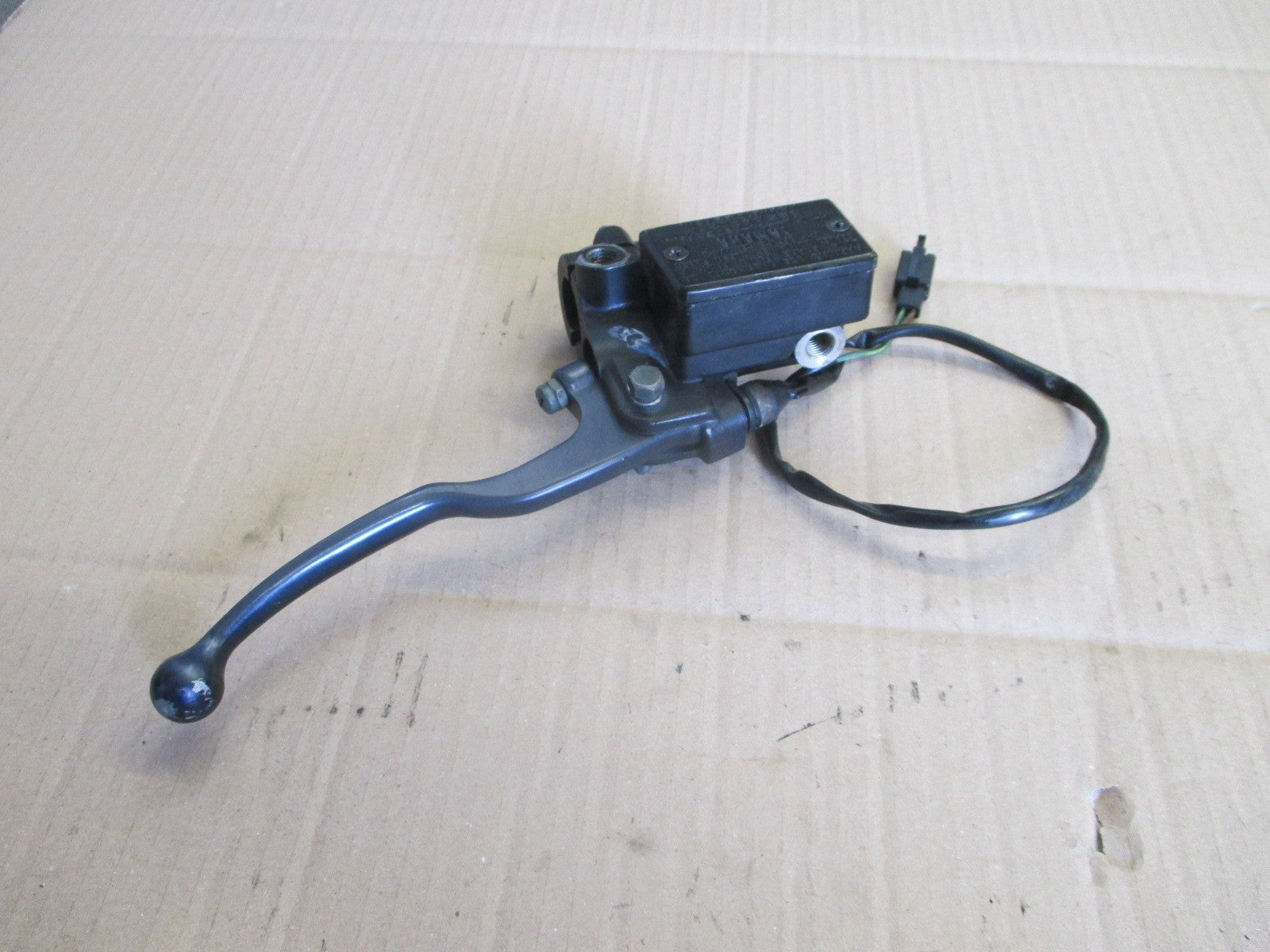 Maitre cylindre de frein avant pour Yamaha 600 XTE - 4PT - DJ02