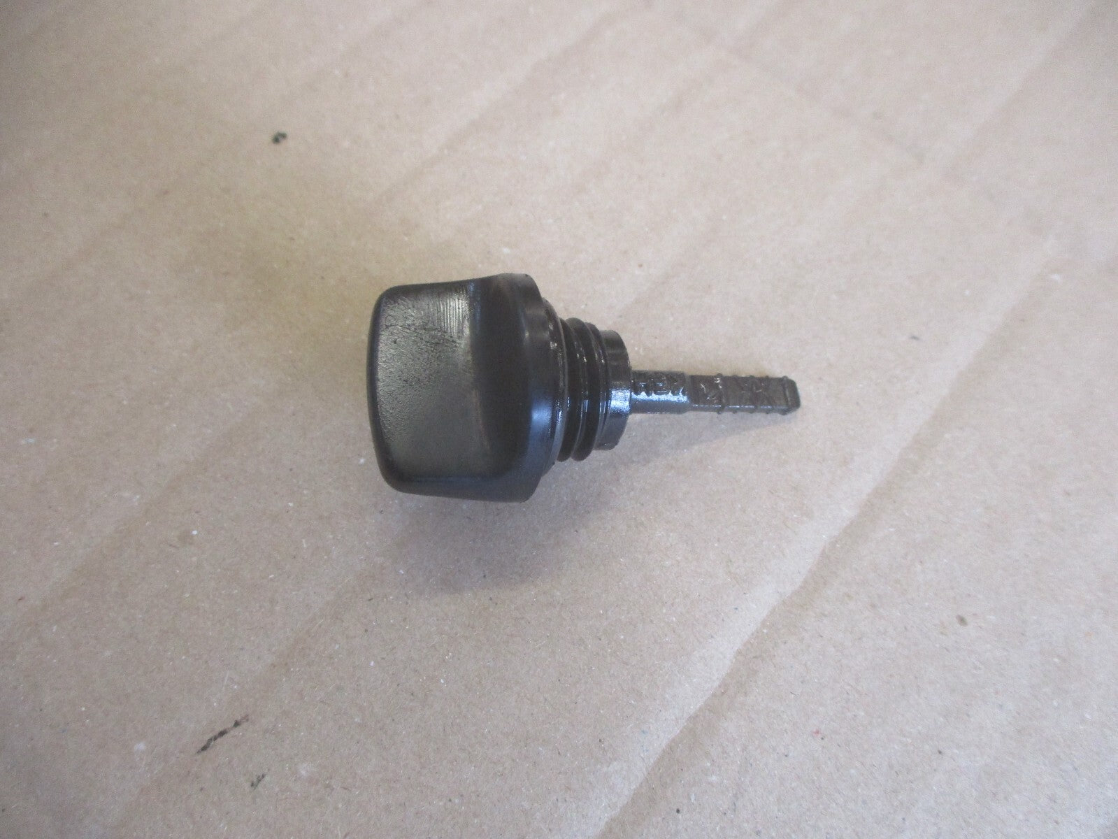 Bouchon jauge à huile pour Honda 125 CBR - JC34