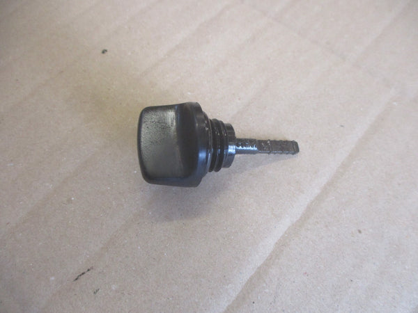 Bouchon jauge à huile pour Honda 125 CBR - JC34