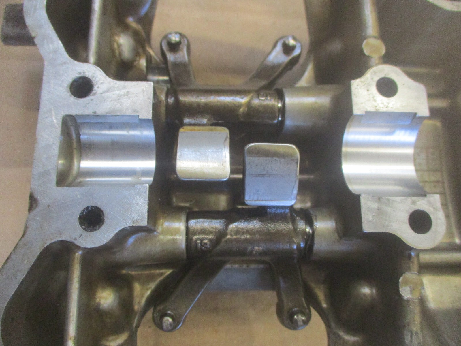 Culasse + arbre à cames + cache culbuteurs équipé Suzuki 800 DR - SR42A - SR43A
