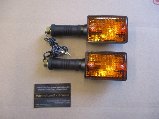 Clignotants NEUFS - tige longue - pour Yamaha 125 XT - 12V - 3YU