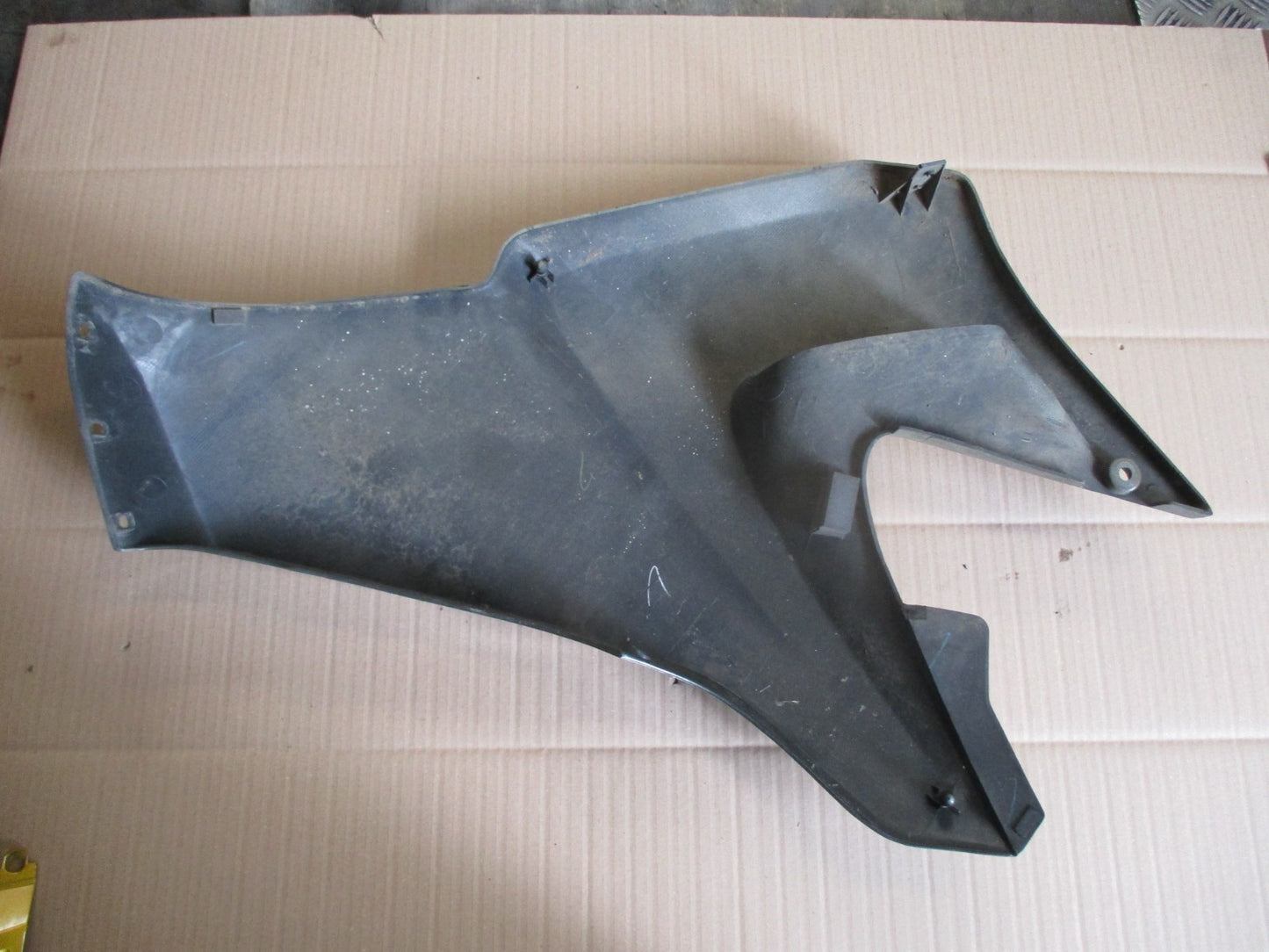 Flanc de carénage gauche pour Yamaha 125 TDR - 4FU / 5AE