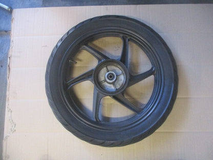 Roue arrière avec pneu peu roulé pour Honda 125 CBF - JC40A
