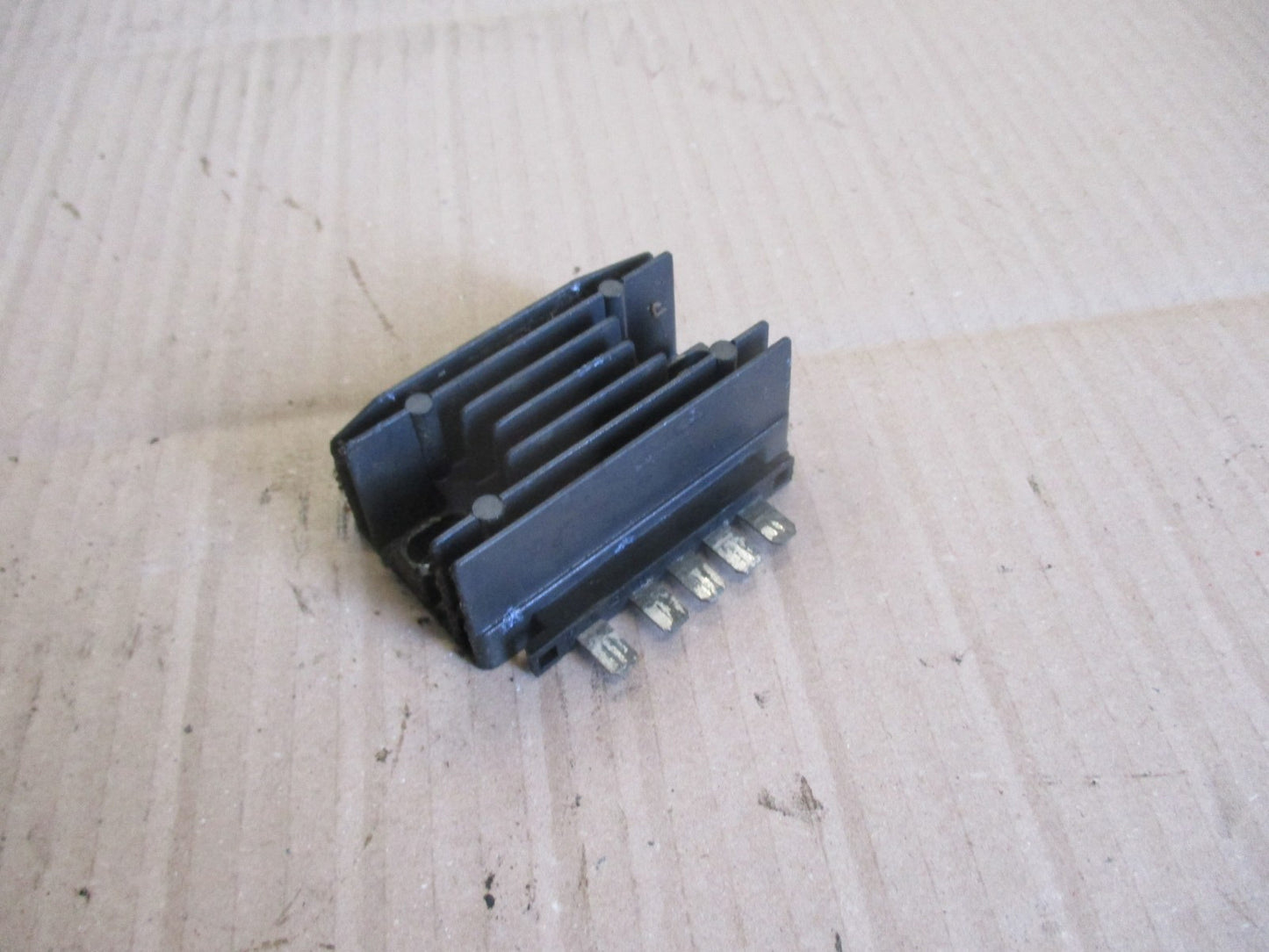 Régulateur pour  Cagiva 350 - W12 - 2N1