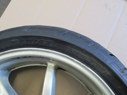 Roue arrière 8 branches avec pneu très peu roulé pour Honda 750 VFR - RC36-1