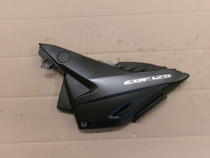 Cache latéral gauche pour Honda 125 CBF - JC40A