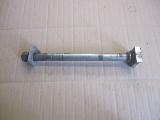 Axe de roue arrière pour Suzuki 650 XF Freewind