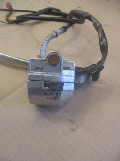 Poignée frein avant + Cocotte droite + cable d'accélérateur Honda 125 CM - JC05