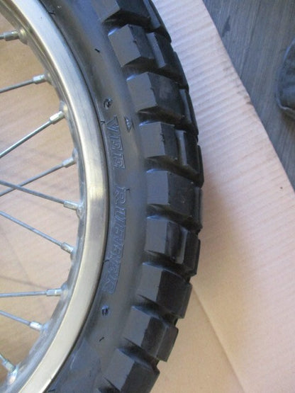 Roue arrière avec pneu très peu roulé pour Suzuki 125 DR - SF43B