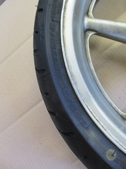 Roue avant avec pneu très peu roulé pour Honda 750 VFR - RC36-1