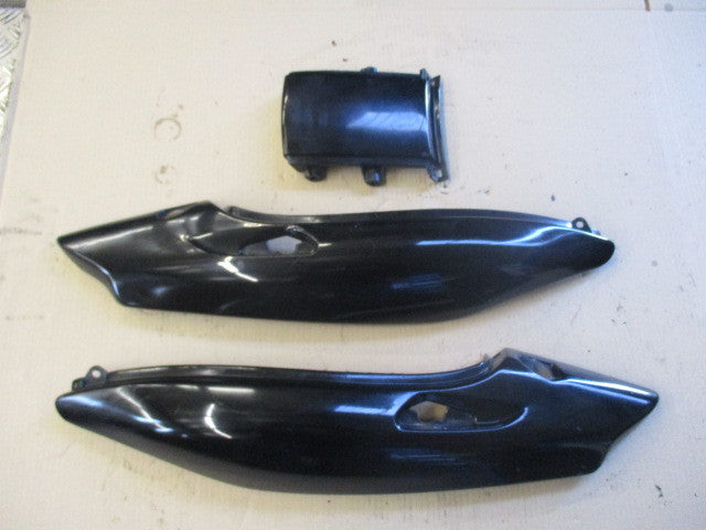 Caches arrière + plaque dosseret pour Yamaha 850 TDM - 4TX - 1999/2001