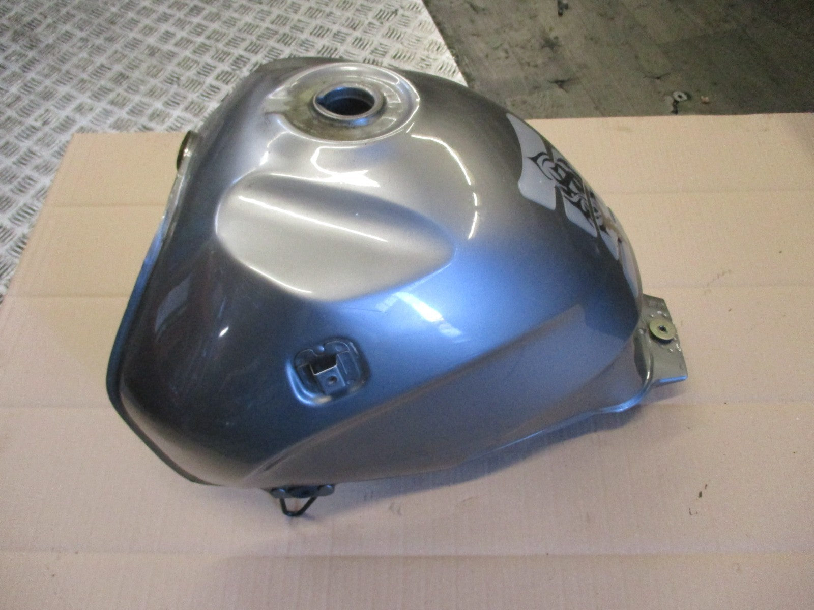 Réservoir d'essence pour Honda 125 XLV Varadéro - JC32 - Phase 1