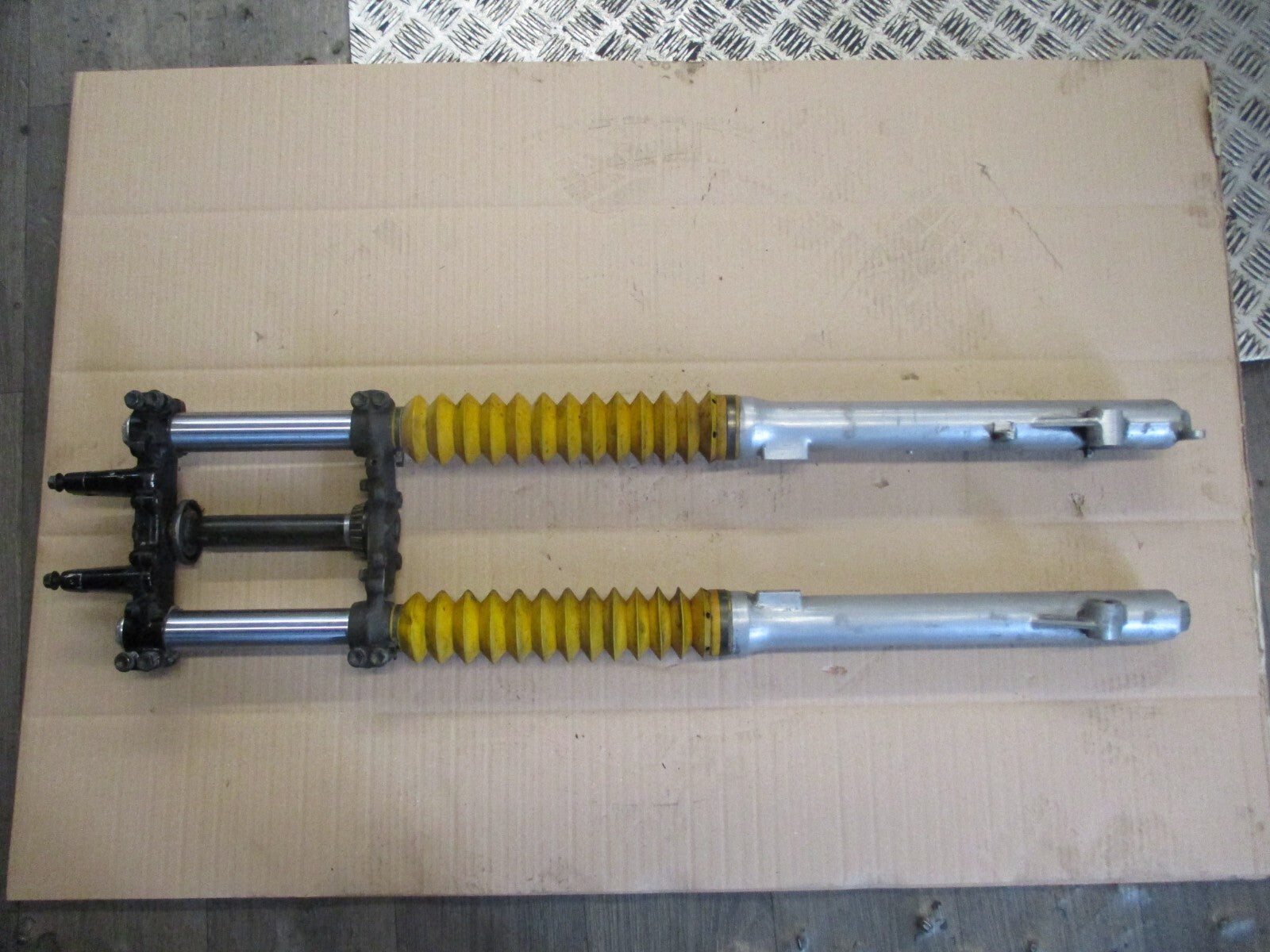 Fourche pour Yamaha 125 Ténéré - BLG