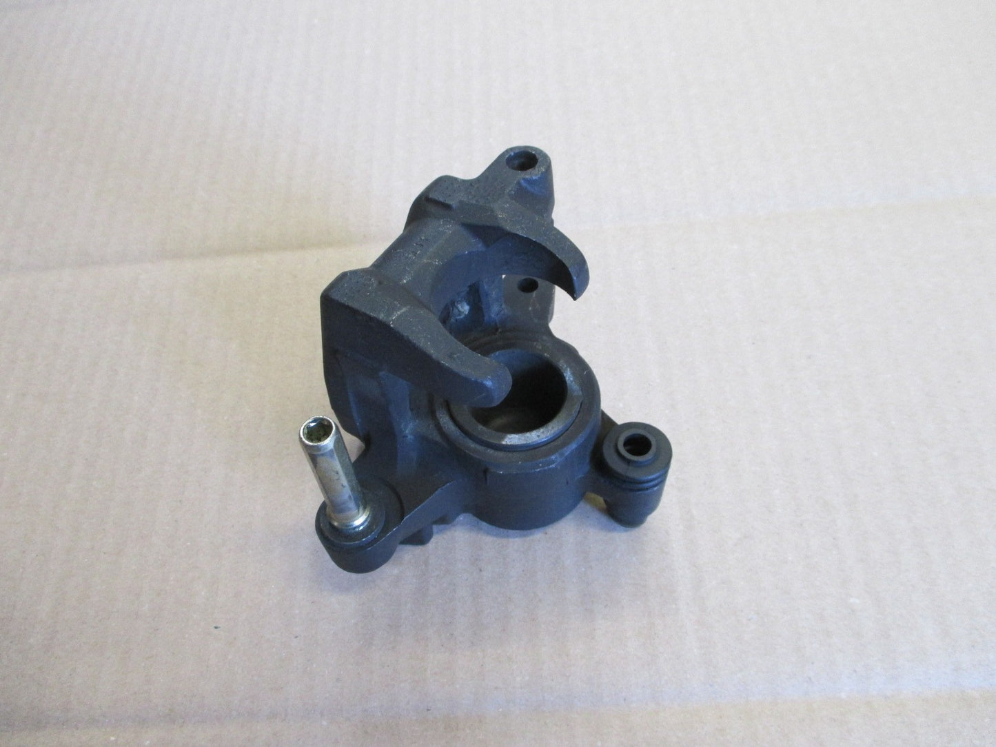 Etrier de frein arrière BREMBO pour Honda 650 NX Dominator - RD08A