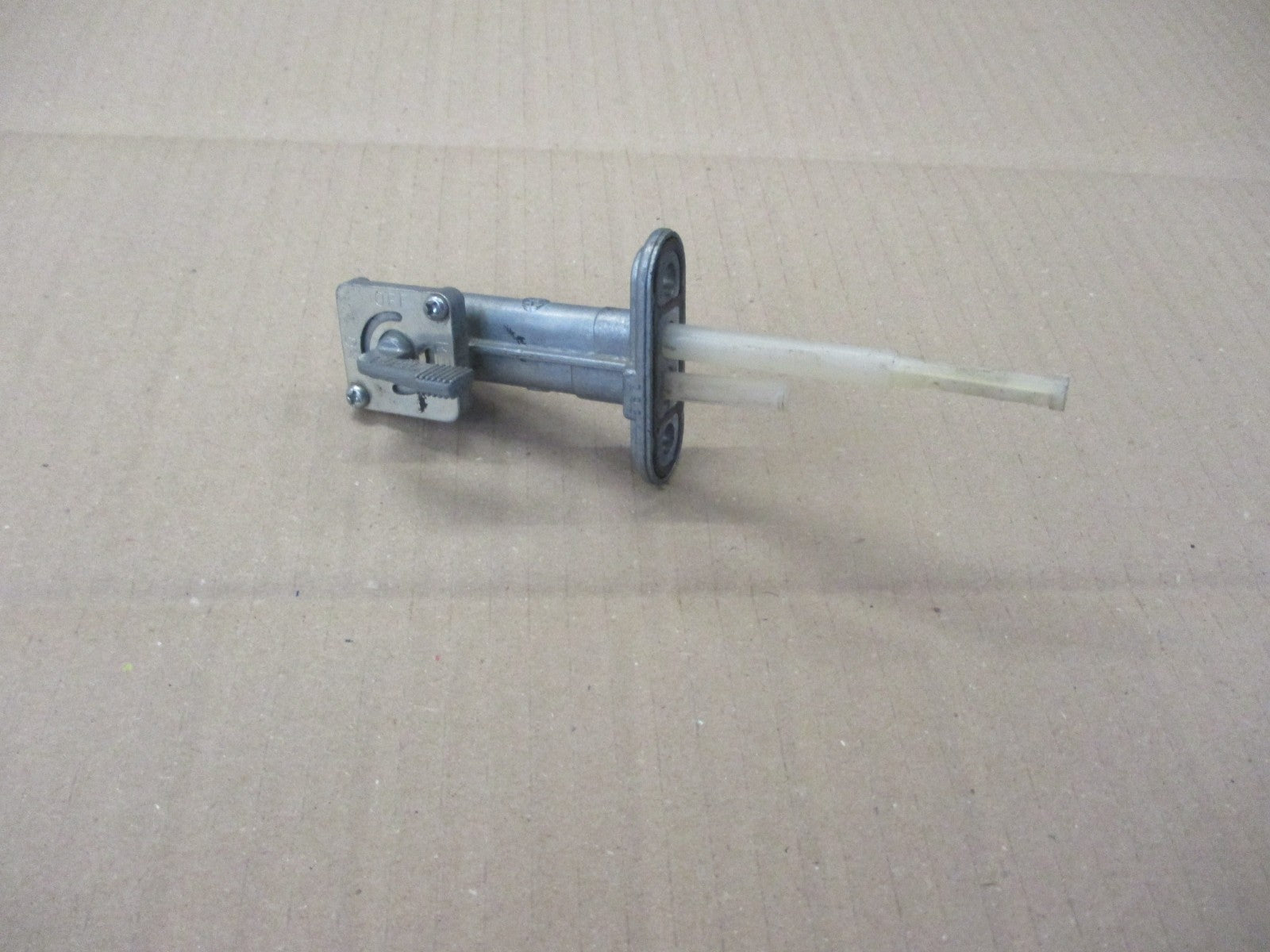 Robinet d'essence pour Kawasaki 125 KMX - MX125B