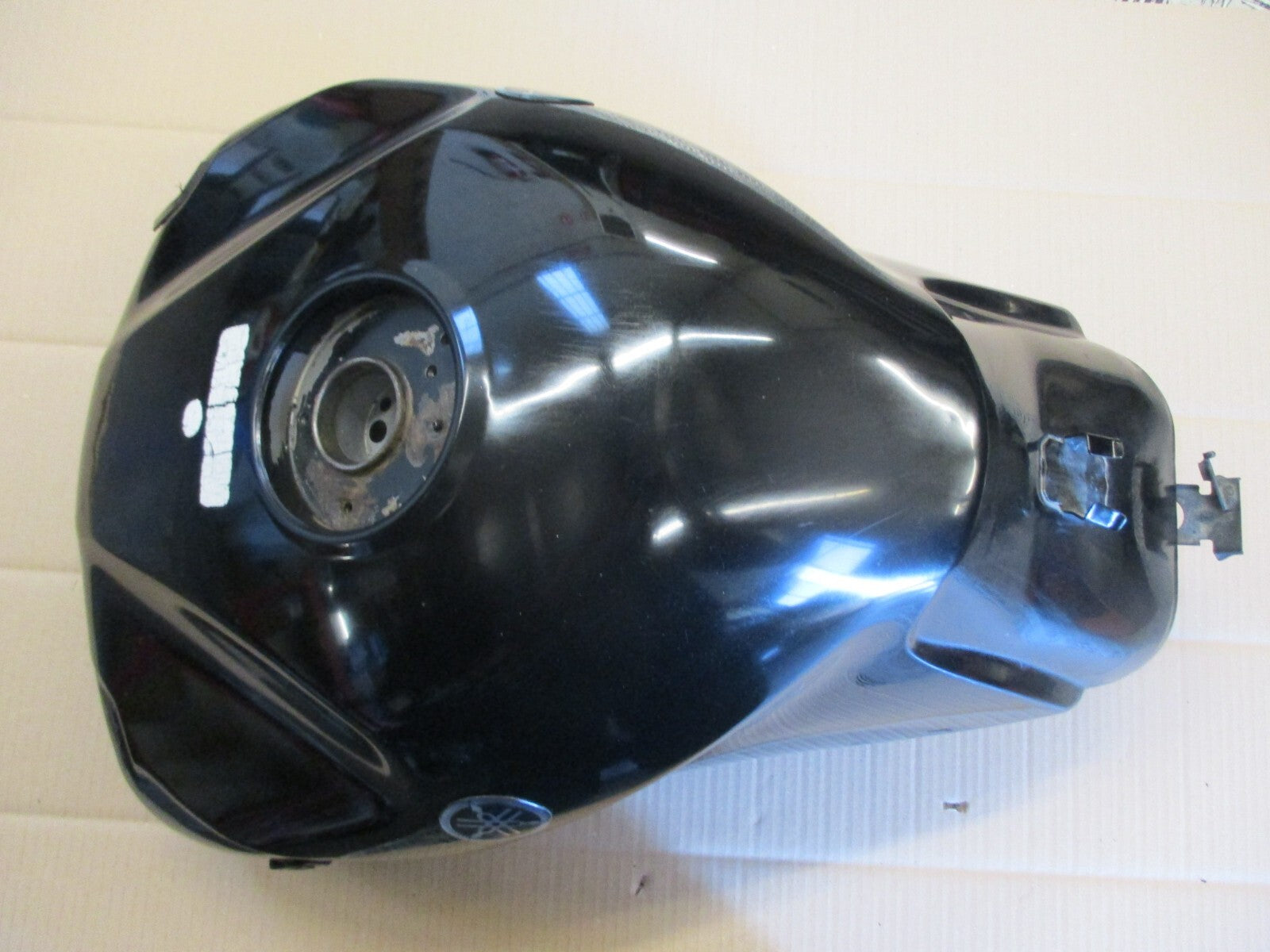 Réservoir d'essence pour Yamaha 900 TDM - RN081 - 2002 / 2005