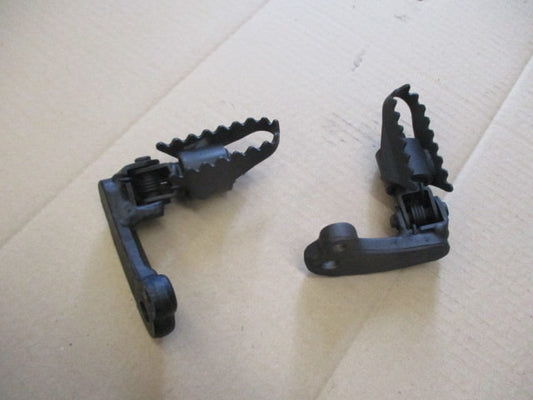Cales pieds avant pour Suzuki 125 DR - SF43B
