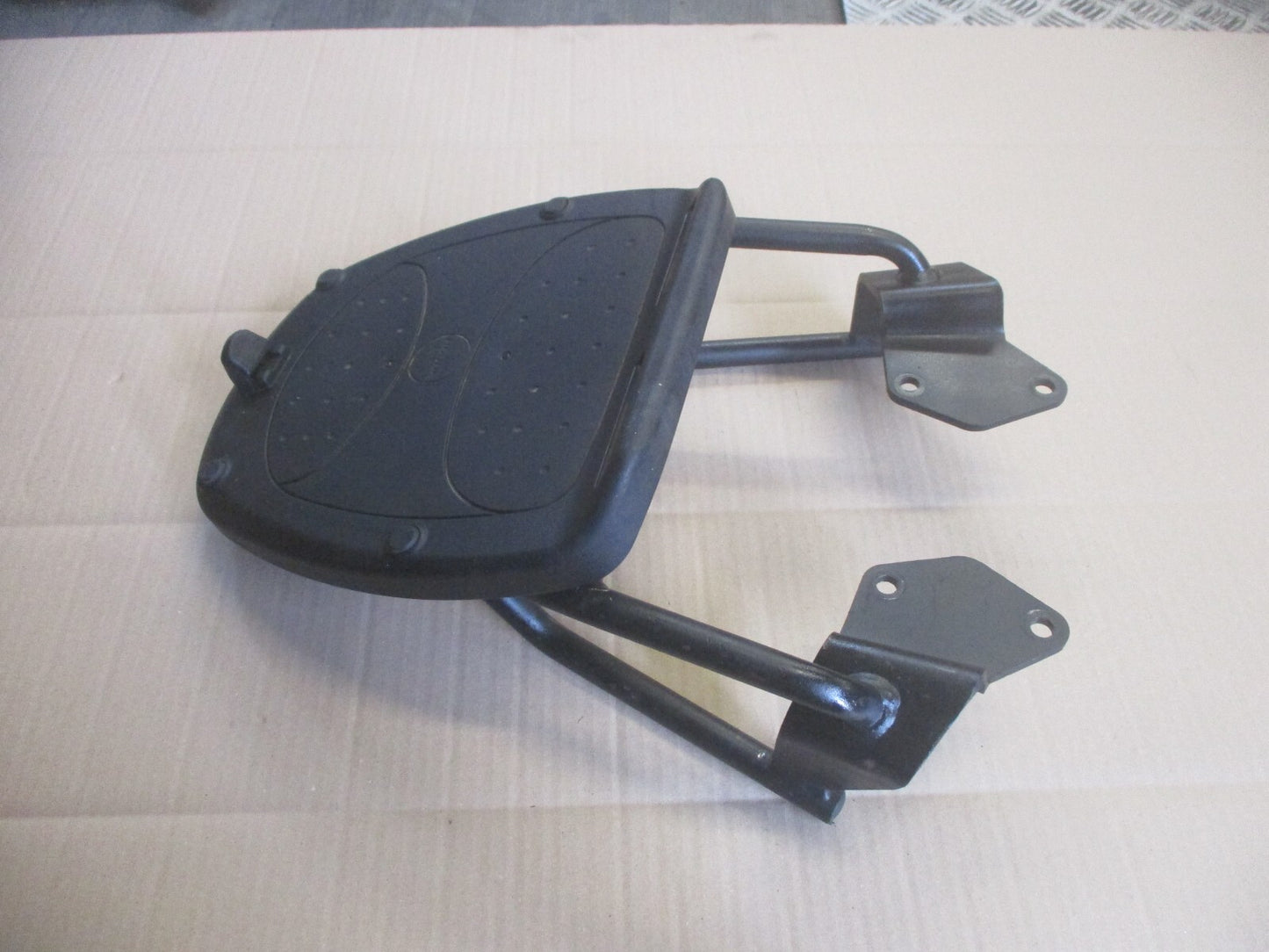 Porte bagage porte top case HONDA pour Honda 125 CBF - JC40A