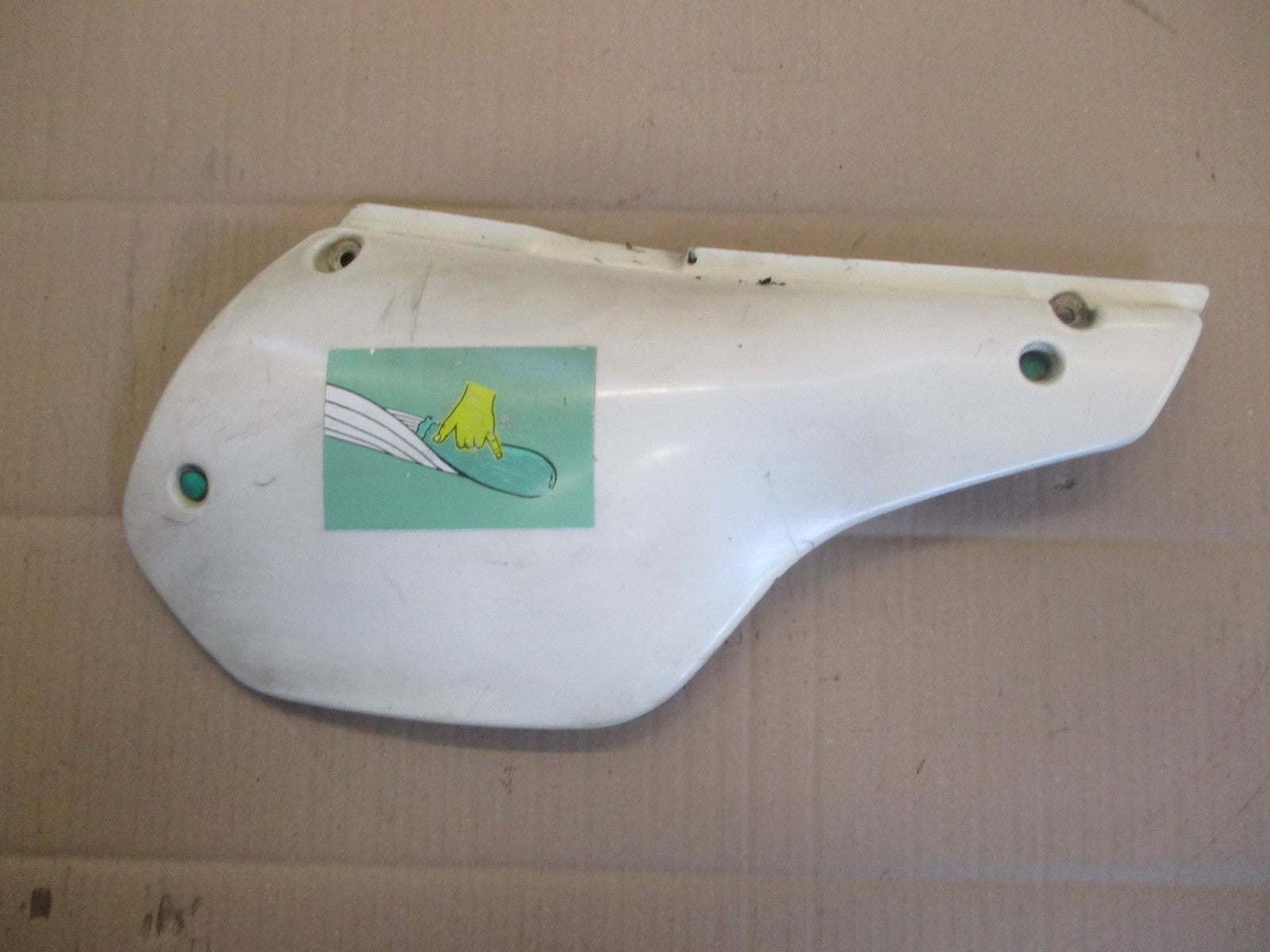 Cache latéral droit pour Kawasaki 125 KMX - MX125B