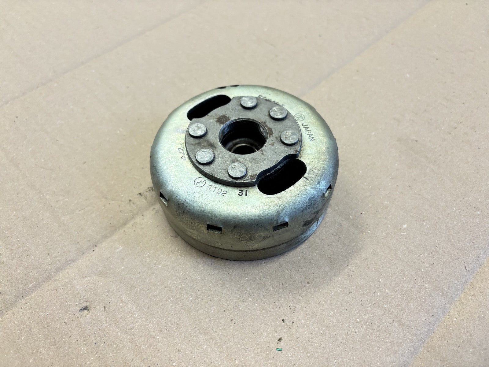 Rotor d'allumage FP6104 pour Kawasaki 125 K1 - KE - KS