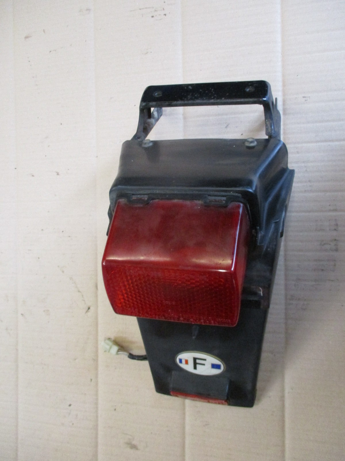 Bavette + feu arrière pour Suzuki 650 DR RS SE - SP42A - SP43A