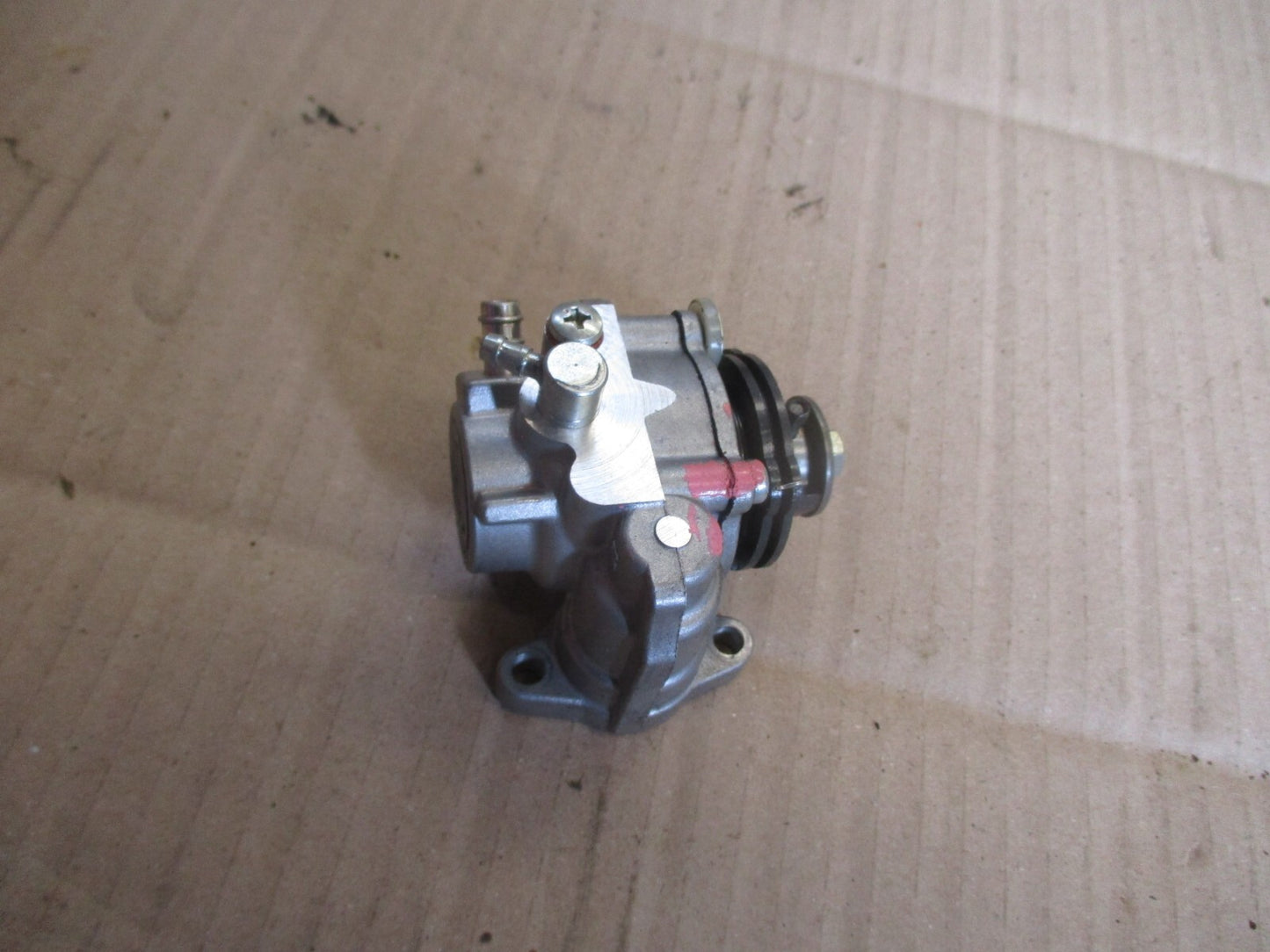 Pompe à huile pour Yamaha 125 DTLC - 10V