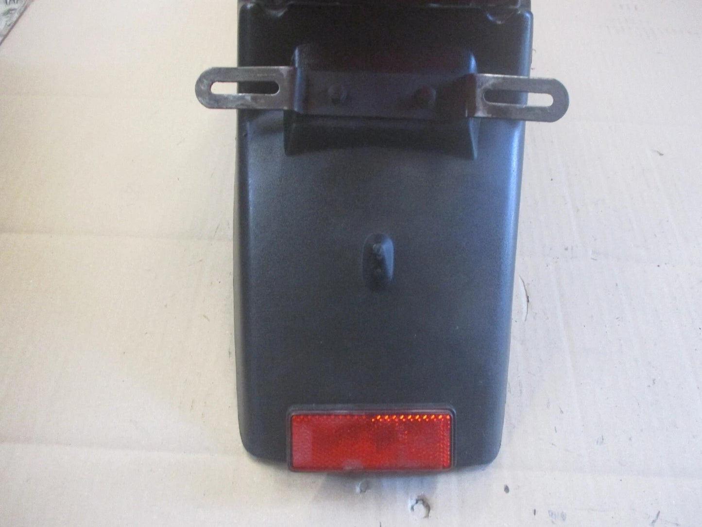 Bavette + feu arrière + support de plaque Yamaha 600 XTZ - Ténéré - 1VJ - 3AJ