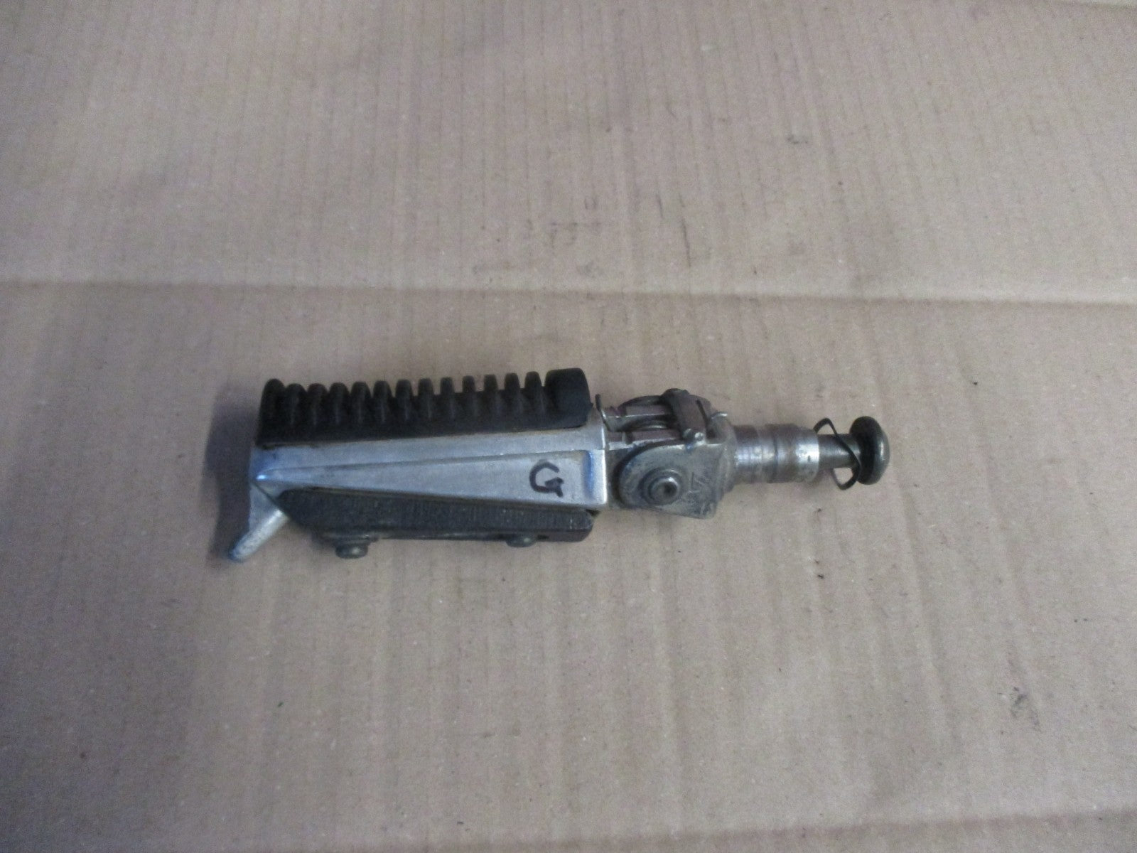 Cale pied avant gauche pour Yamaha 125 TZR - 4FL