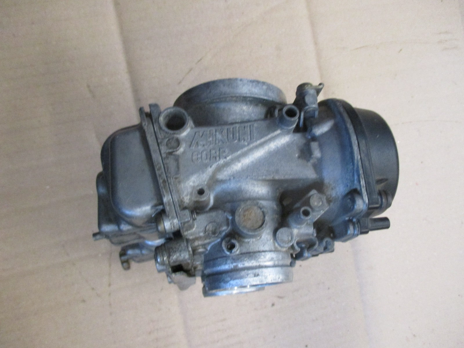 Carburateur pour Suzuki 750 DR - SR41A