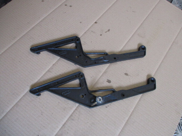 Flasques de porte bagage pour Aprilia 125 Tuareg