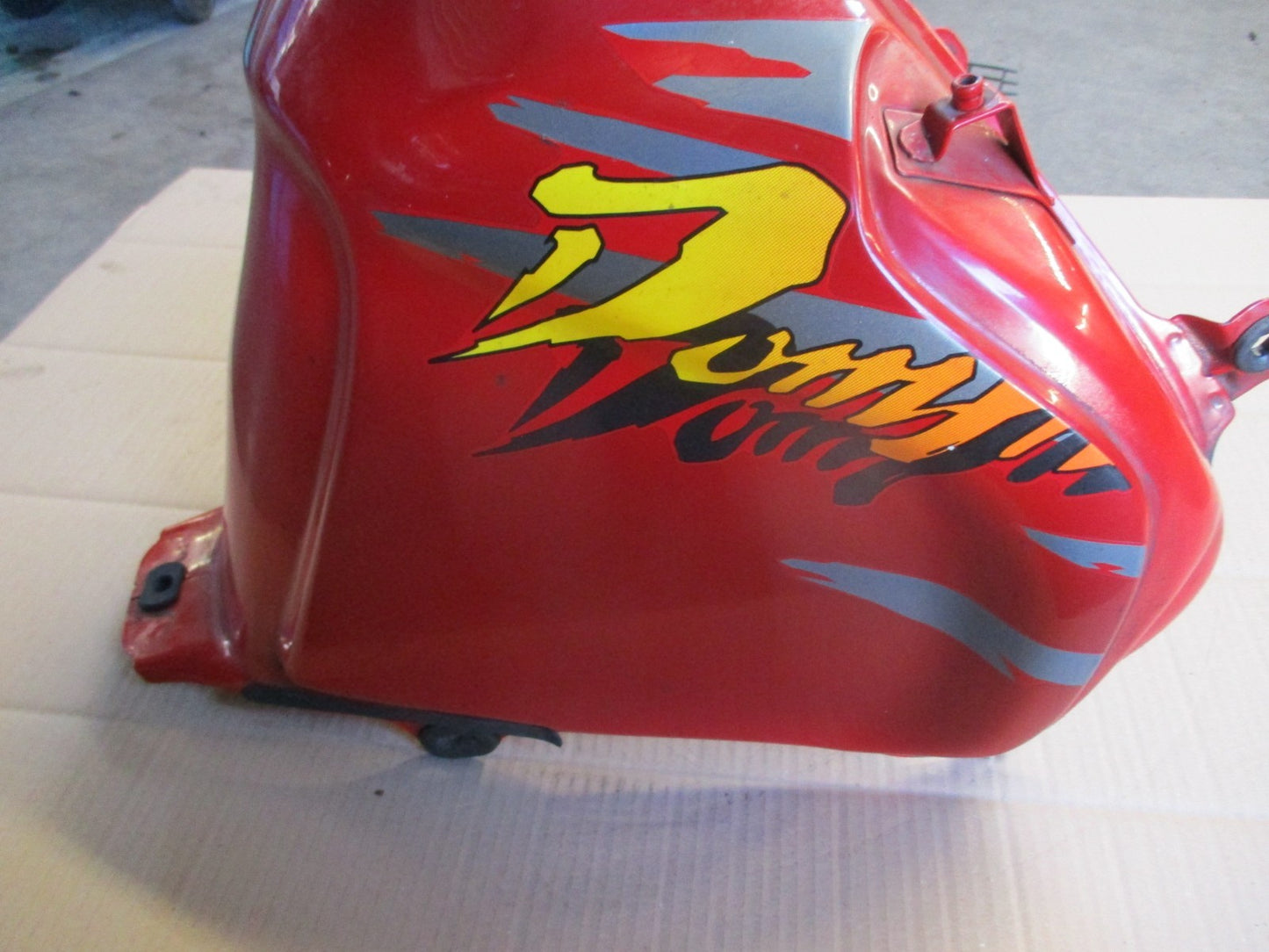 Réservoir pour Honda 650 NX Dominator - RD08A