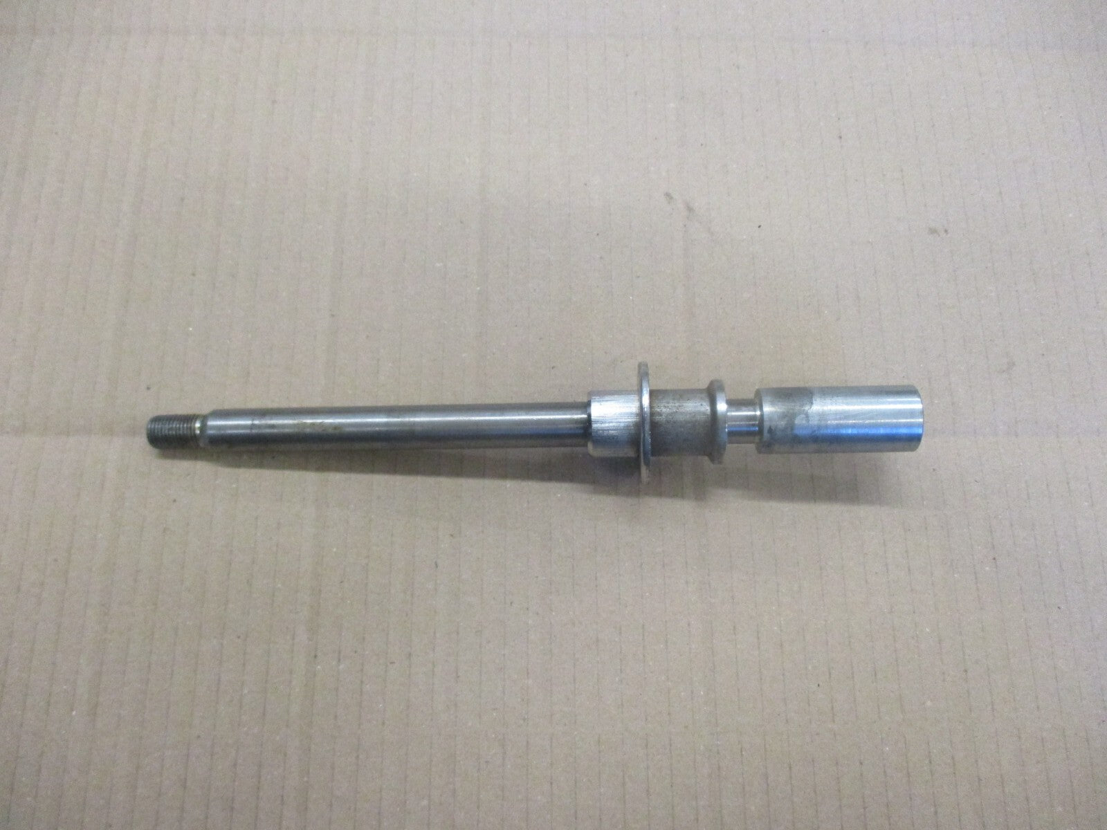 Axe de roue avant pour Suzuki 1400 VS Intruder - VX51L
