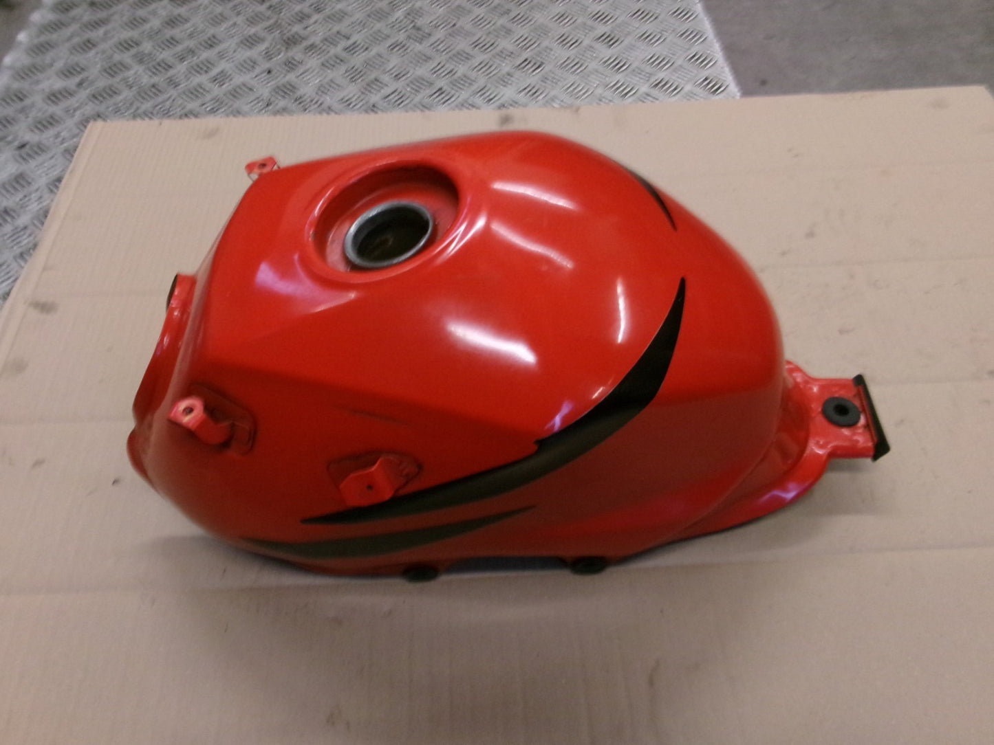 Réservoir d'essence pour Honda 125 CBF - JC40A