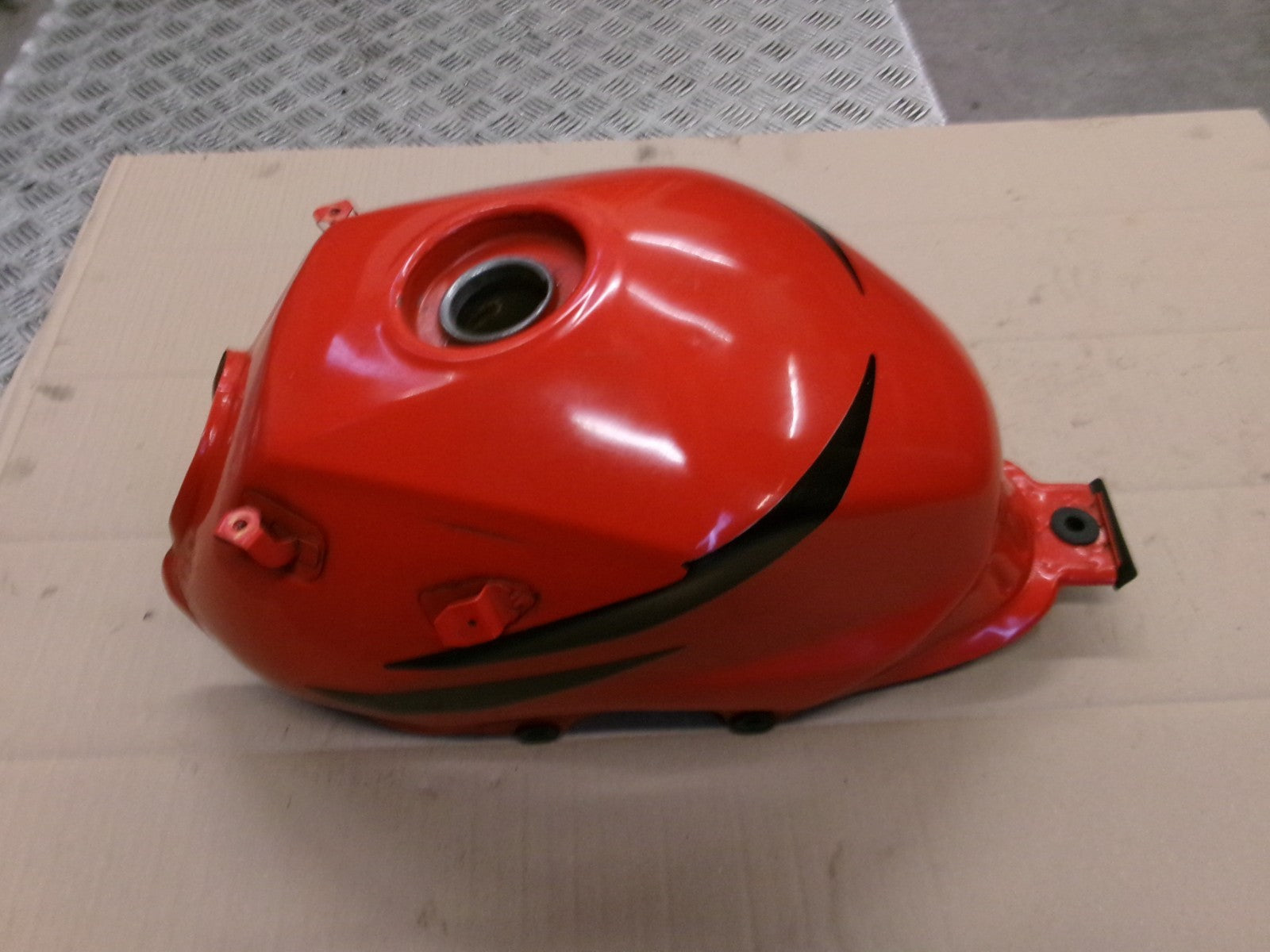 Réservoir d'essence pour Honda 125 CBF - JC40A