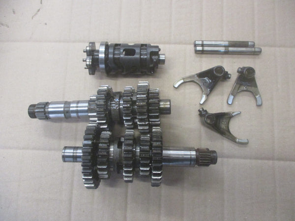 Boite de vitesses Yamaha 600 XT - 2KF - tous les pignons crabots fourchettes OK