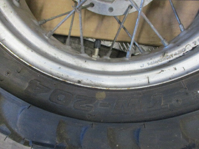 Roue arrière pneu bon état Yamaha 125 TW - DE054 - Phase 2 - Tambour 130 mm