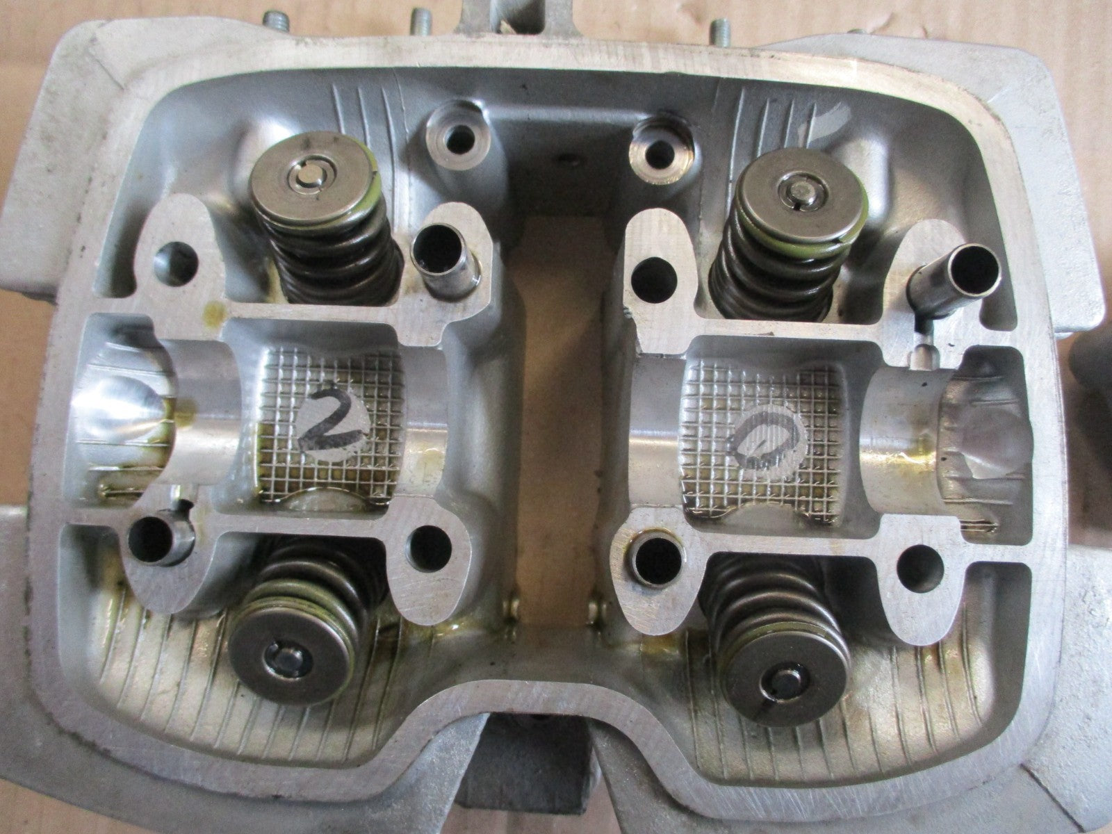 Culasse complète pour Honda 125 CM - JC05