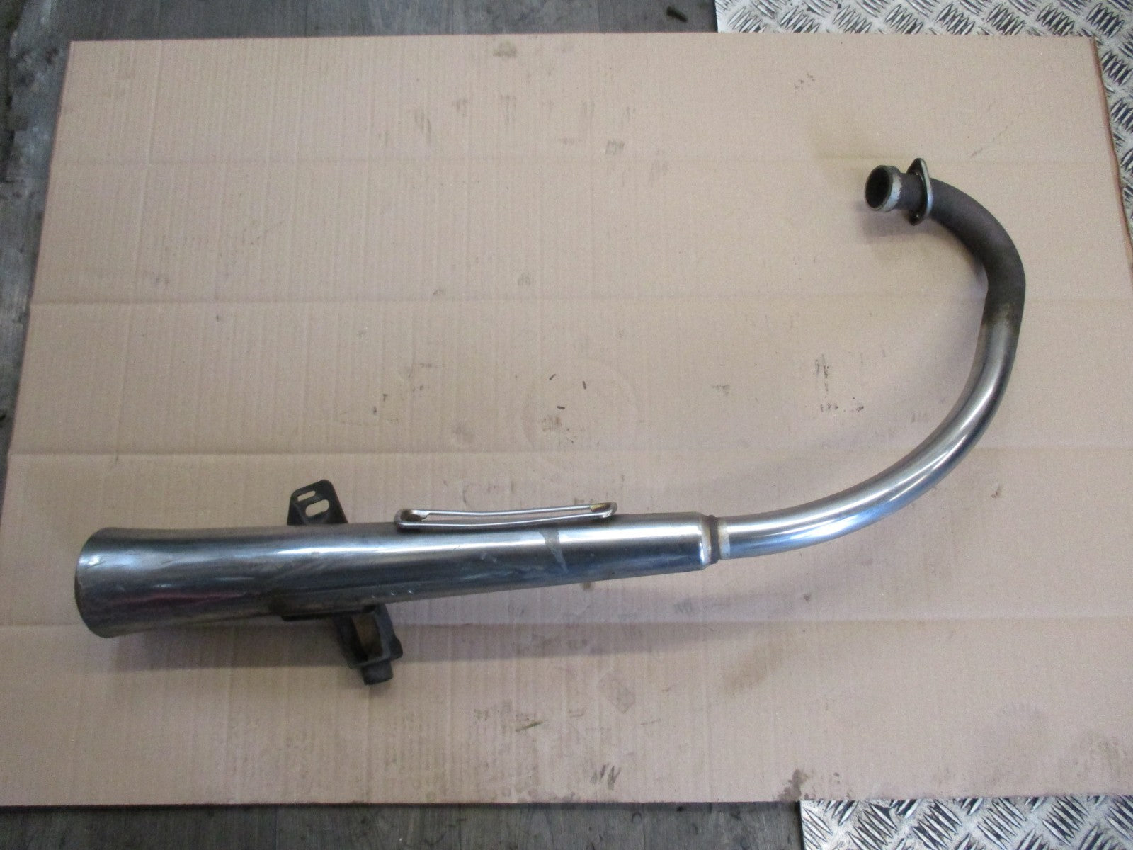 Pot d'échappement pour Yamaha 125 SR - 10F