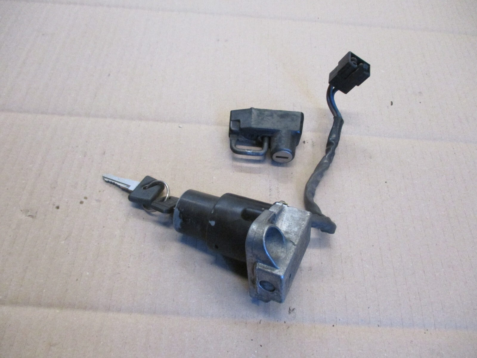 Nieman + serrure de casque pour Yamaha 600 XTE - 3TB