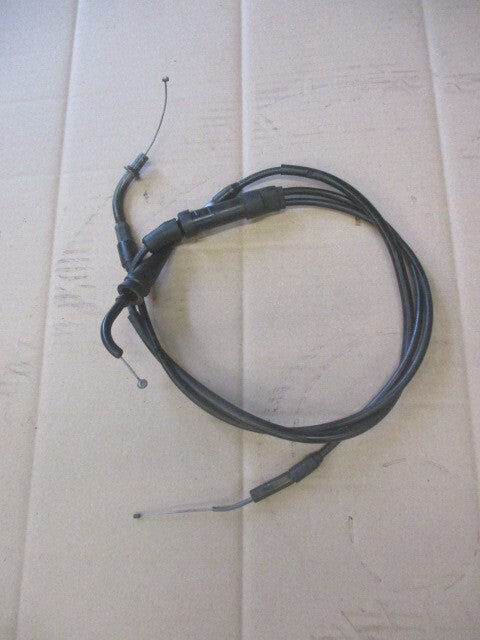Cable d'accélérateur avec boitier cylindrique Yamaha 125 TDR modèle 4FU / 5AE