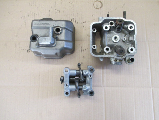 Culasse complète pour Honda 125 CBR - JC34
