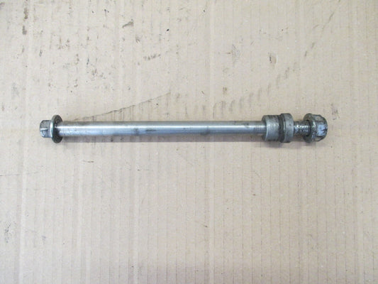 Axe de roue avant pour Honda 125 CBF - JC74