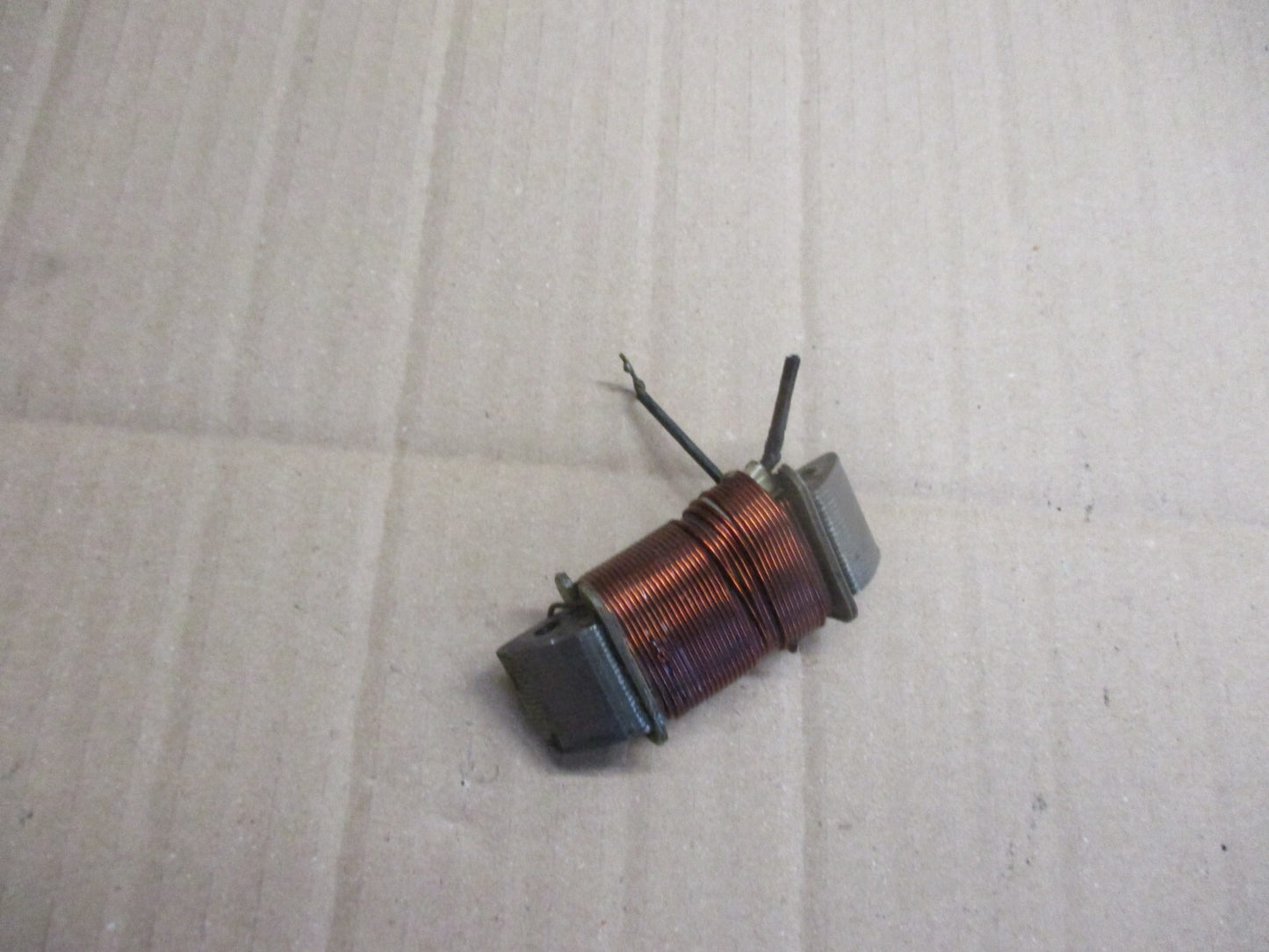 Bobine d'éclairage Yamaha 125 DTMX - 2A8 - modèle rupteur