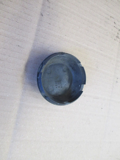 Bouchon d'axe de roue arrière pour Honda 650 NTV REVERE - RC33