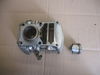 Cylindre / piston arrière pour Honda 125 XLV Varadéro - JC32